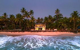 Beachside Pool Villa - Karthiyayini By Voye Homes